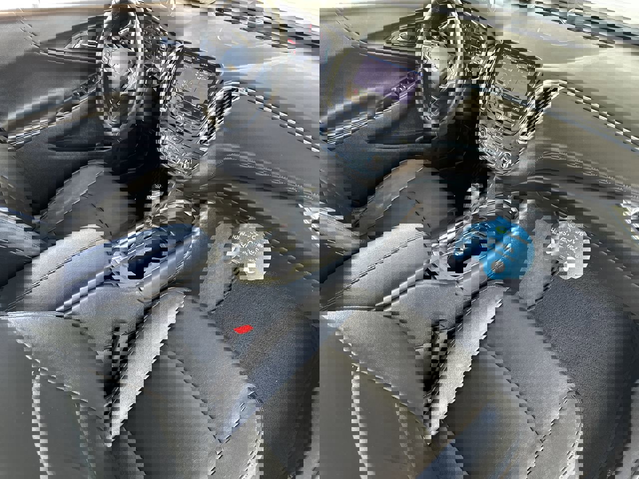 Used 2020 Chevrolet Malibu LT w/ Leather Package image 29