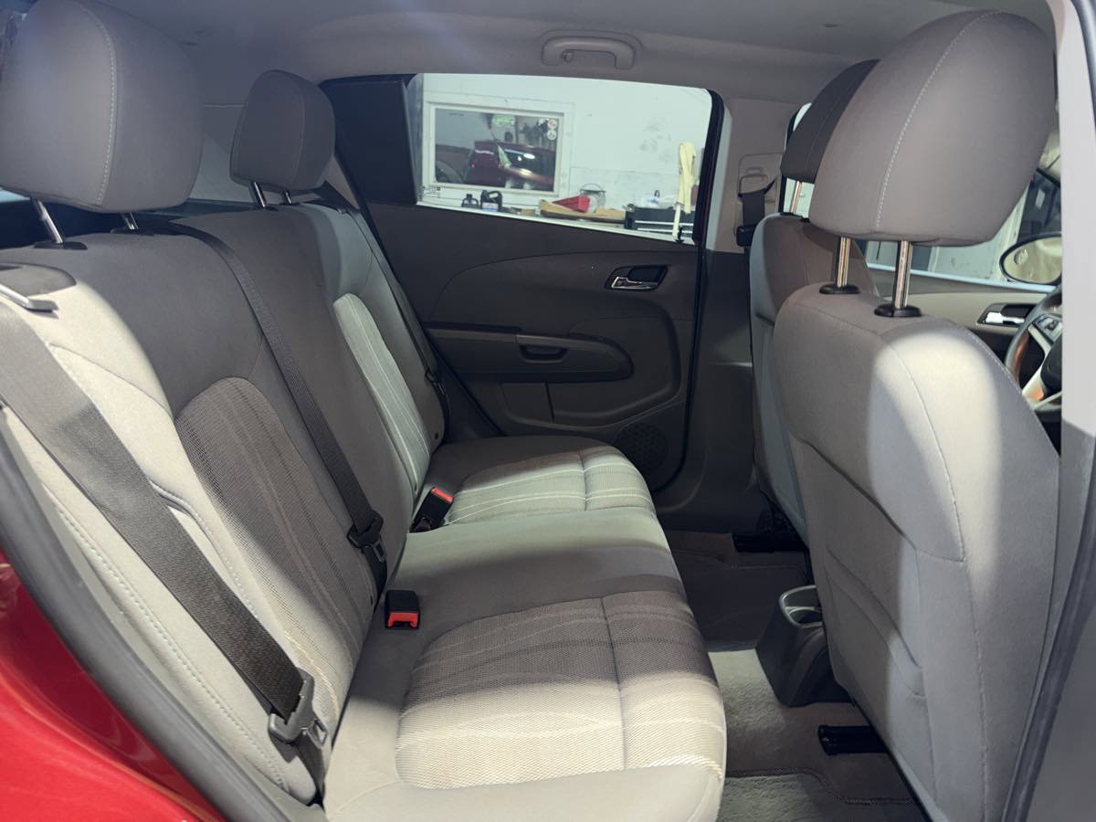 Used 2014 Chevrolet Sonic LT image 25