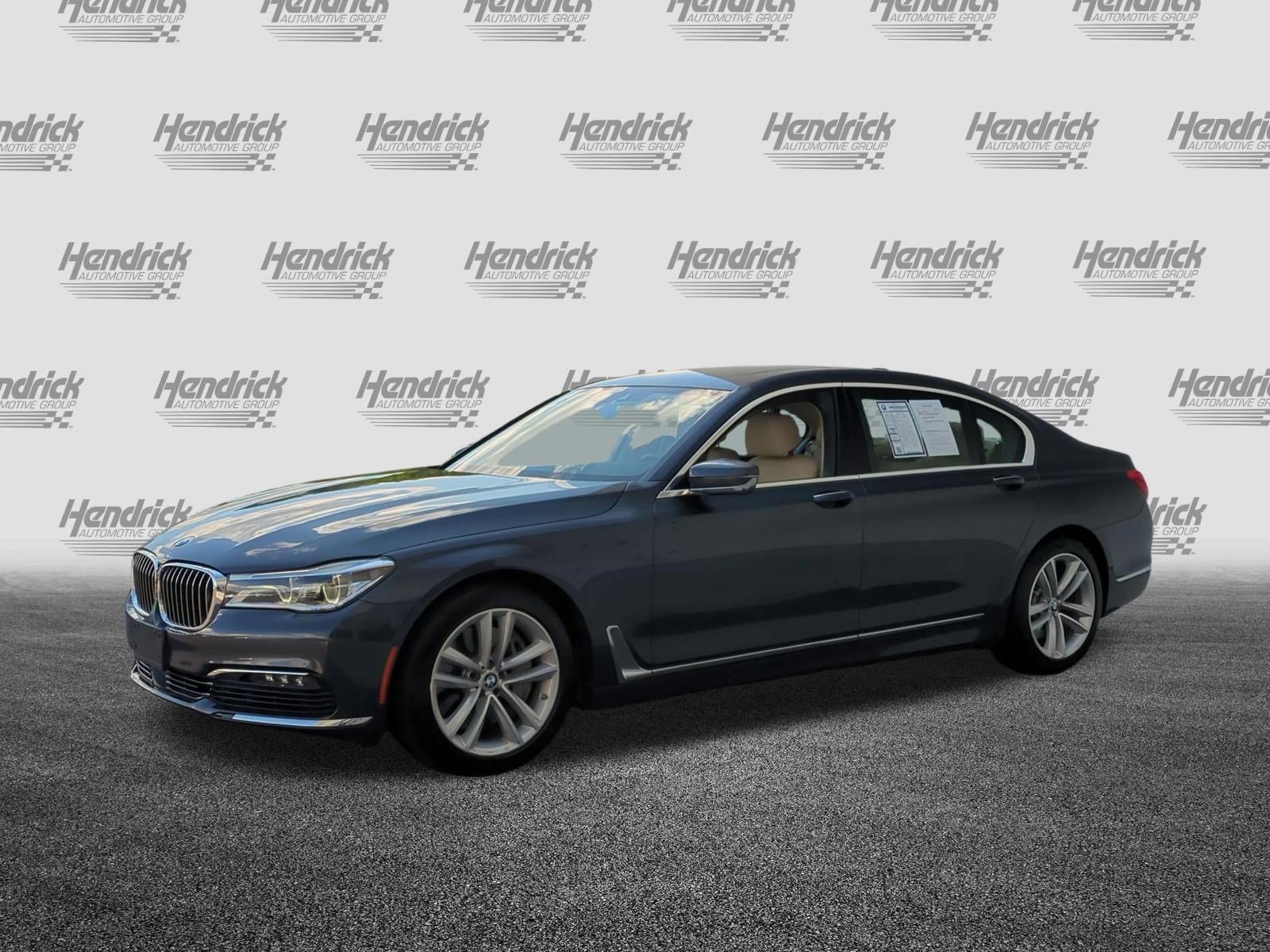 Used 2016 BMW 750i RWD image 5