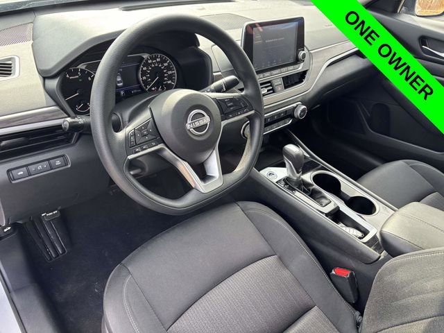 Used 2024 Nissan Altima 2.5 SV image 8
