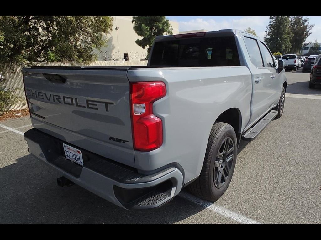 Used 2025 Chevrolet Silverado 1500 RST w/ Convenience Package II RWD image 8