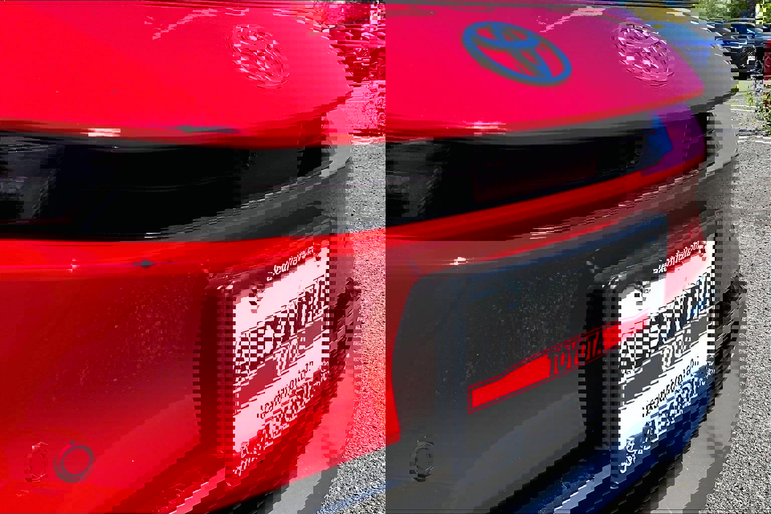 Used 2026 Toyota Prius Plug-In Hybrid w/ Limited Premium Package image 27