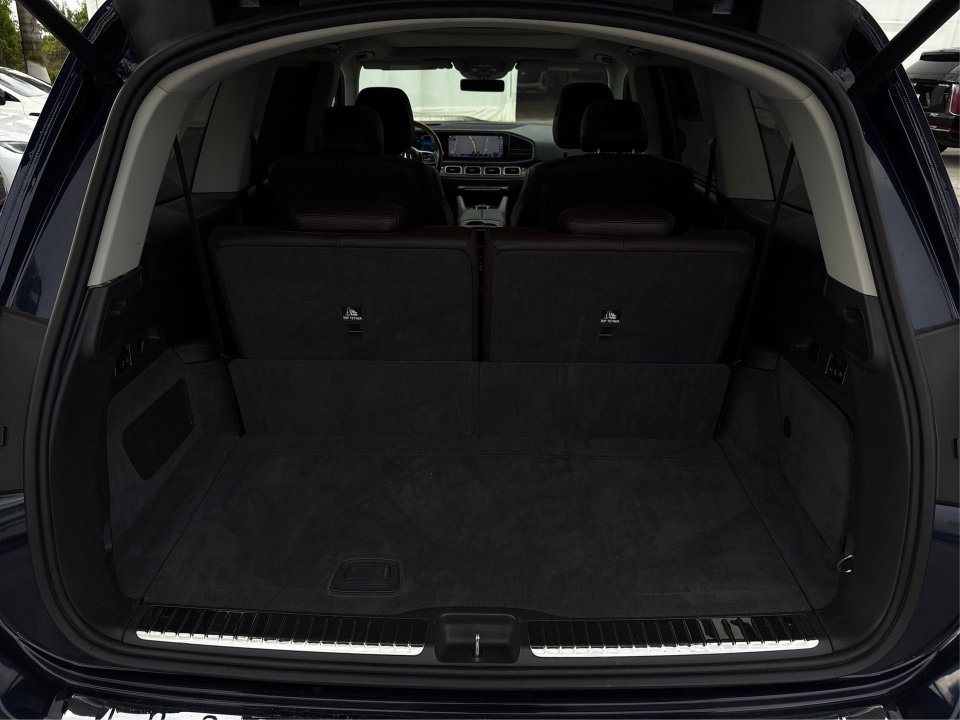 Used 2020 Mercedes-Benz GLS 450 4MATIC image 11