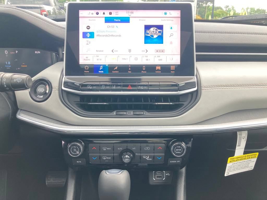 New 2024 Jeep Compass Limited w/ Elite Group AWD/4WD image 19