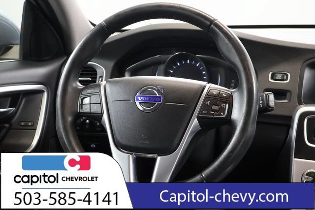 Used 2017 Volvo V60 T5 Premier w/ Convenience Package FWD image 14