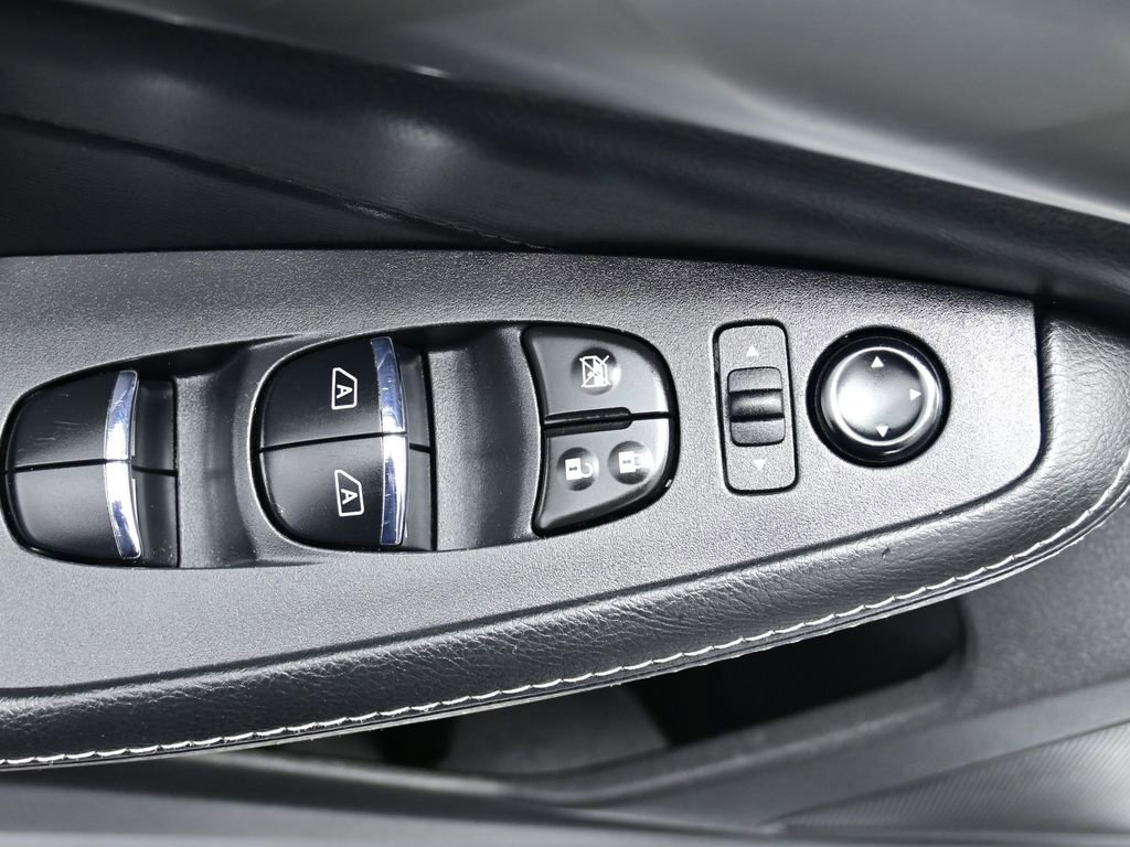 Used 2023 Nissan Maxima SV w/ Floor Mat Group image 12