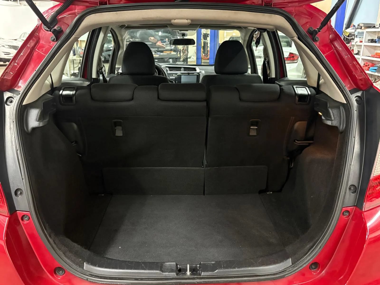 Used 2015 Honda Fit EX image 9