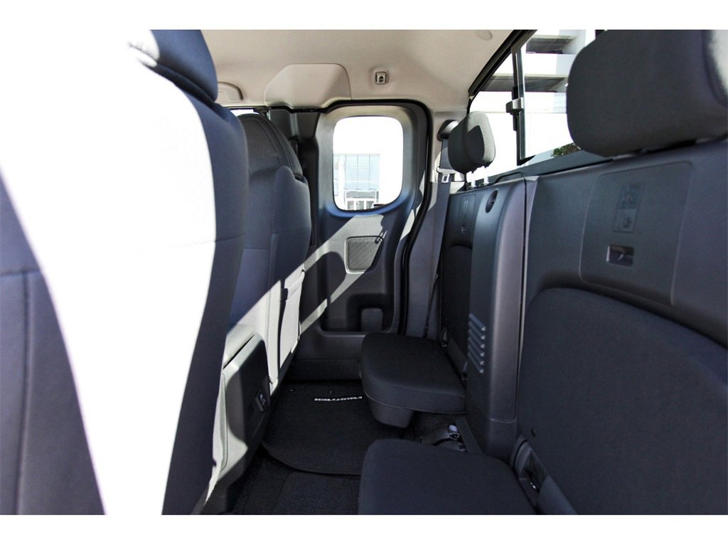 Certified 2024 Nissan Frontier SV w/ SV Convenience Package image 10