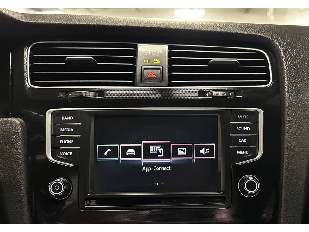 Used 2016 Volkswagen GTI SE FWD image 28