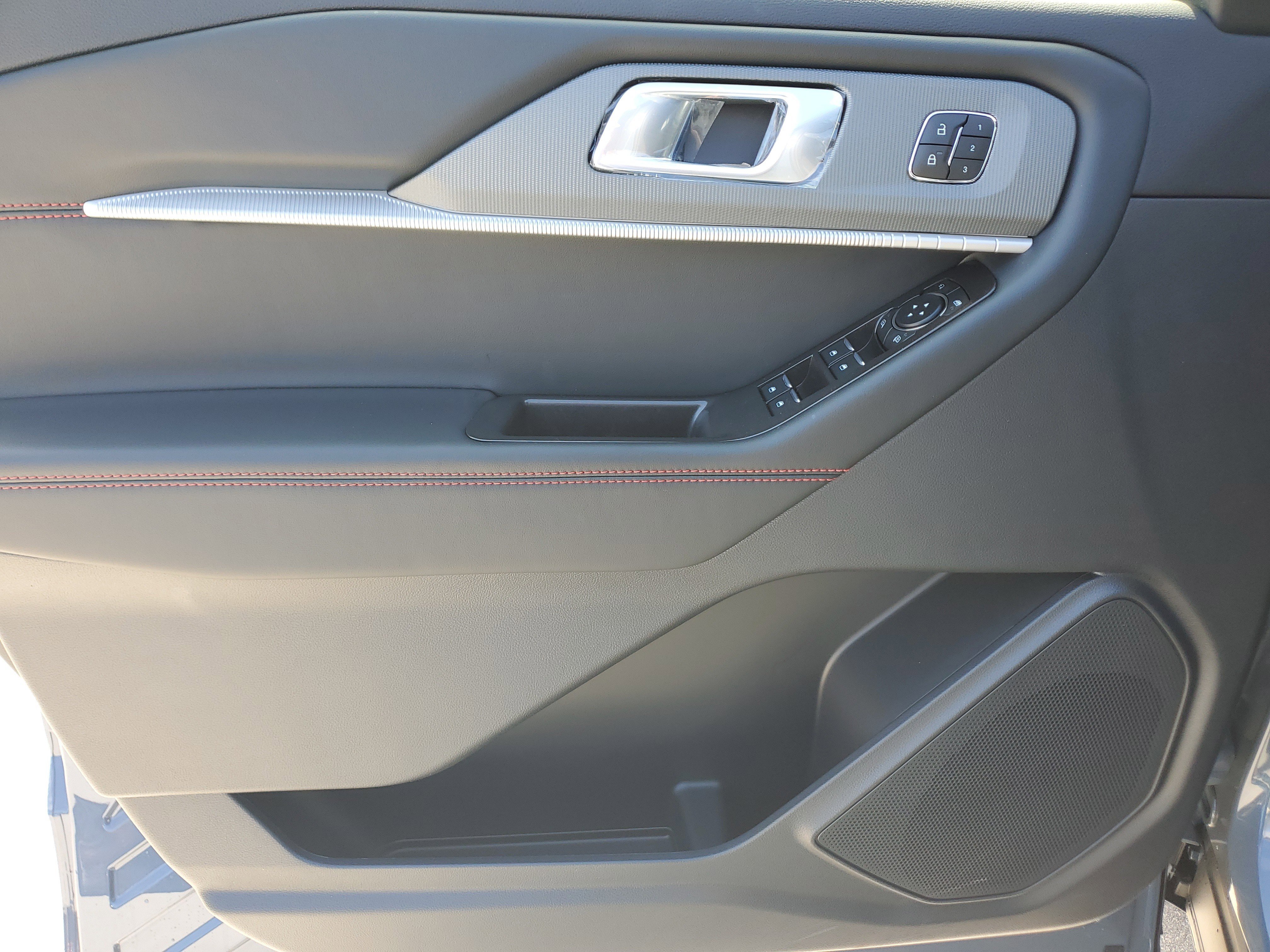 New 2026 Ford Explorer ST AWD/4WD image 13