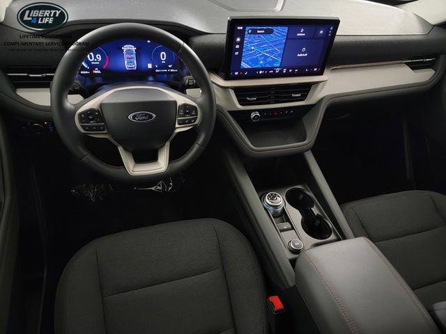 Used 2026 Ford Explorer Active AWD/4WD image 35