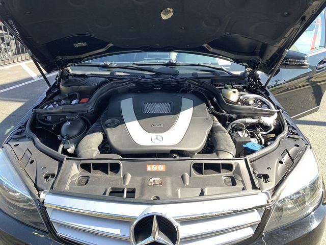 Used 2011 Mercedes-Benz C 300 Sedan image 16