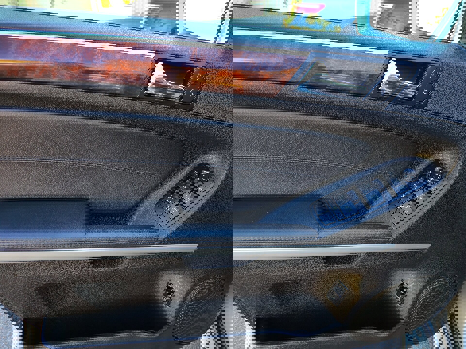 Used 2010 Mercedes-Benz ML 350 2WD image 13