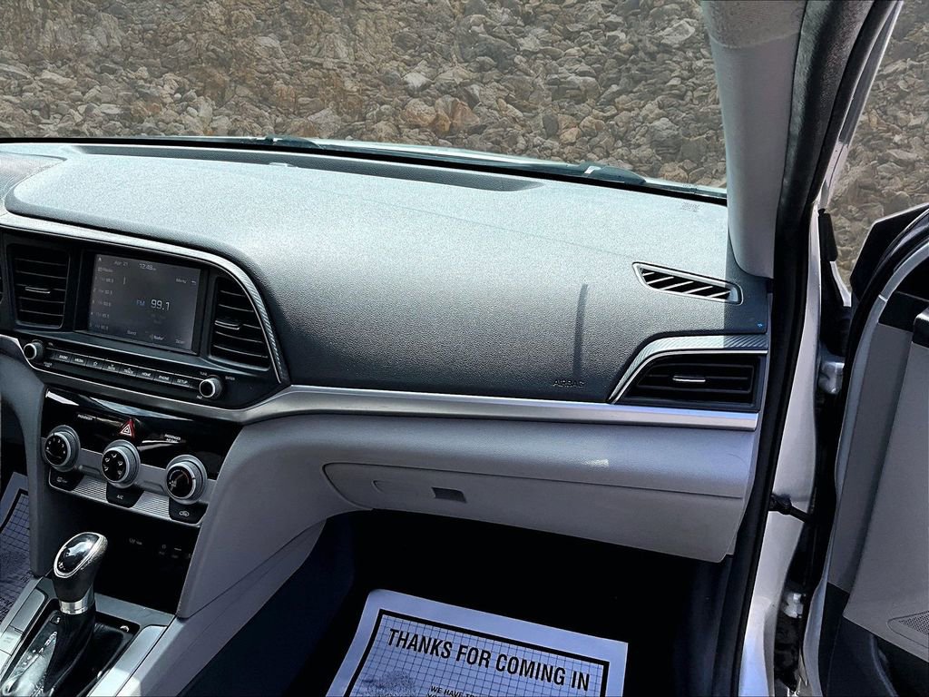 Used 2019 Hyundai Elantra SEL FWD image 10