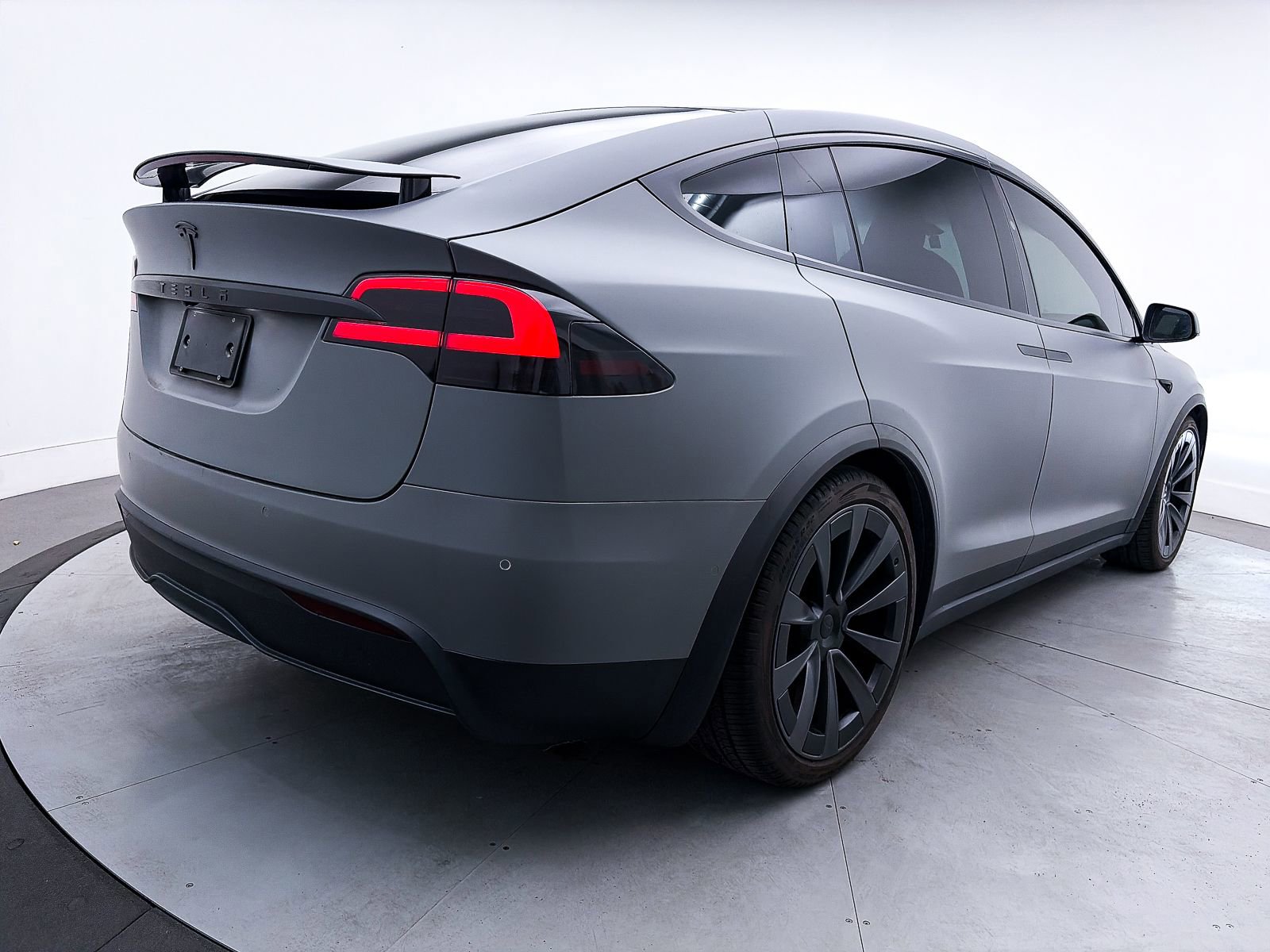 Used 2022 Tesla Model X image 15