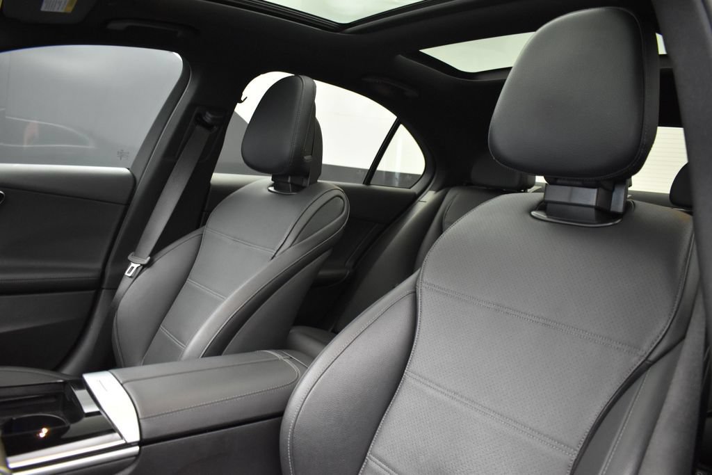 Used 2025 Mercedes-Benz C 300 4MATIC Sedan image 12