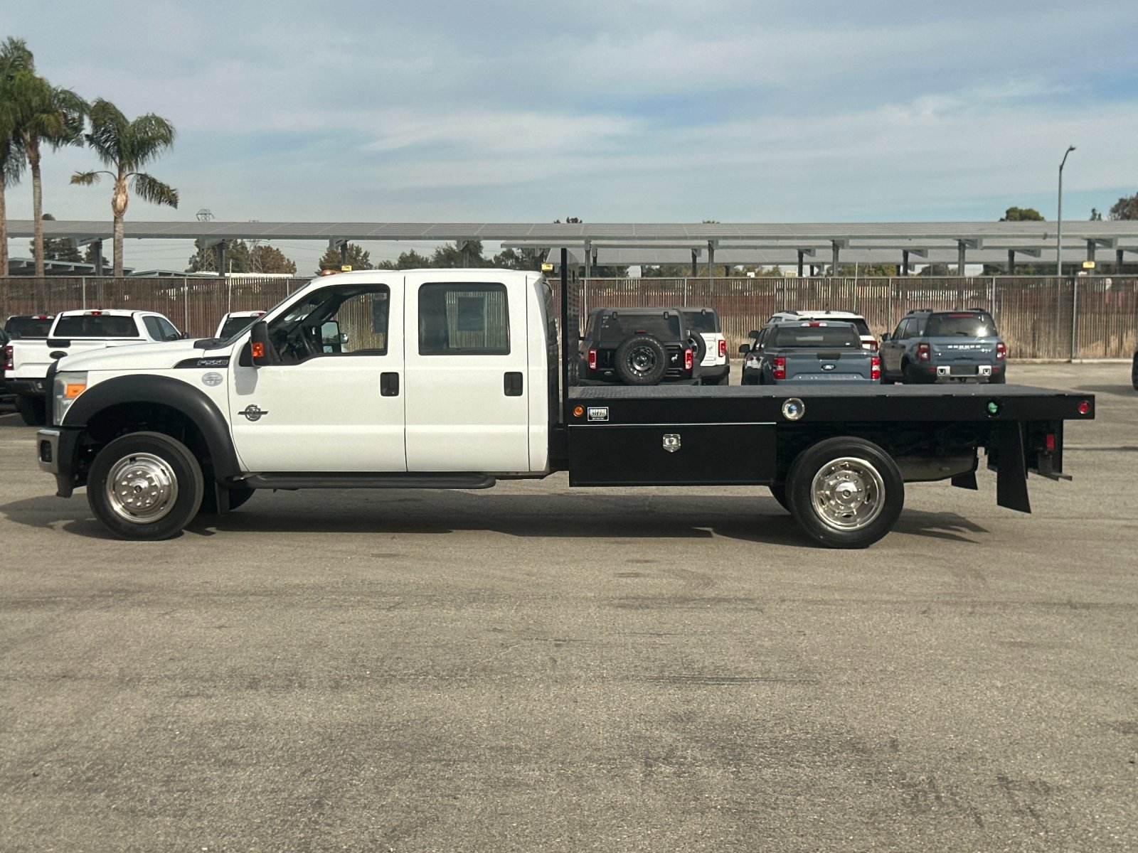 Used 2015 Ford F550 2WD Crew Cab Super Duty image 7