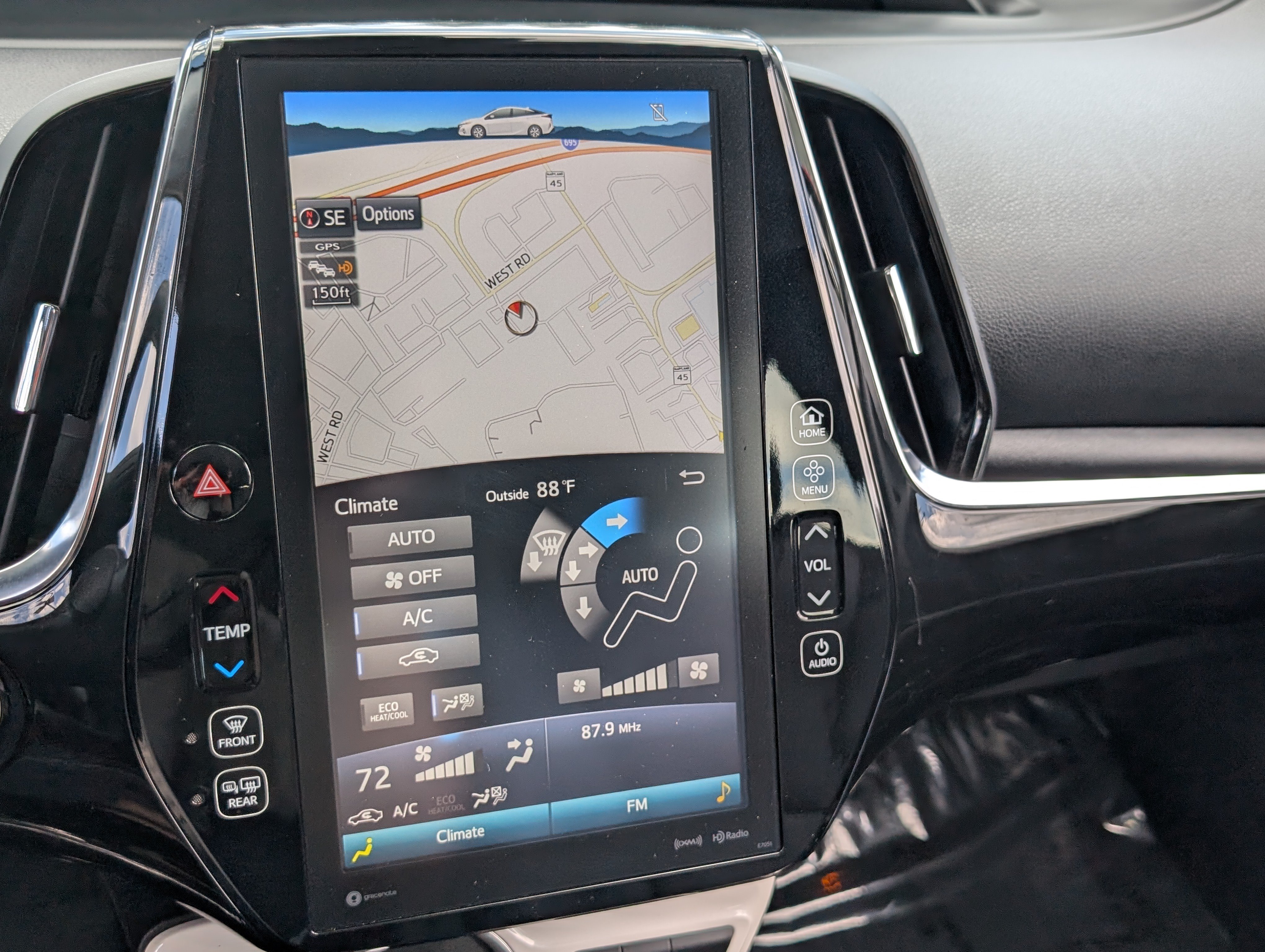 Used 2017 Toyota Prius Prime Premium w/ Carpet Mat Package FWD image 22
