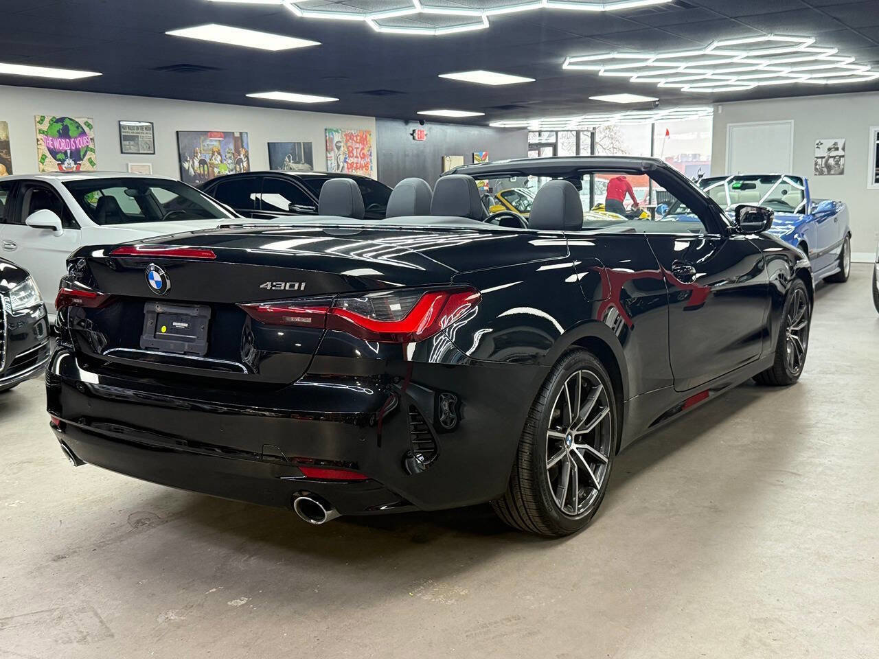 Used 2023 BMW 430i xDrive Convertible w/ Premium Package image 7