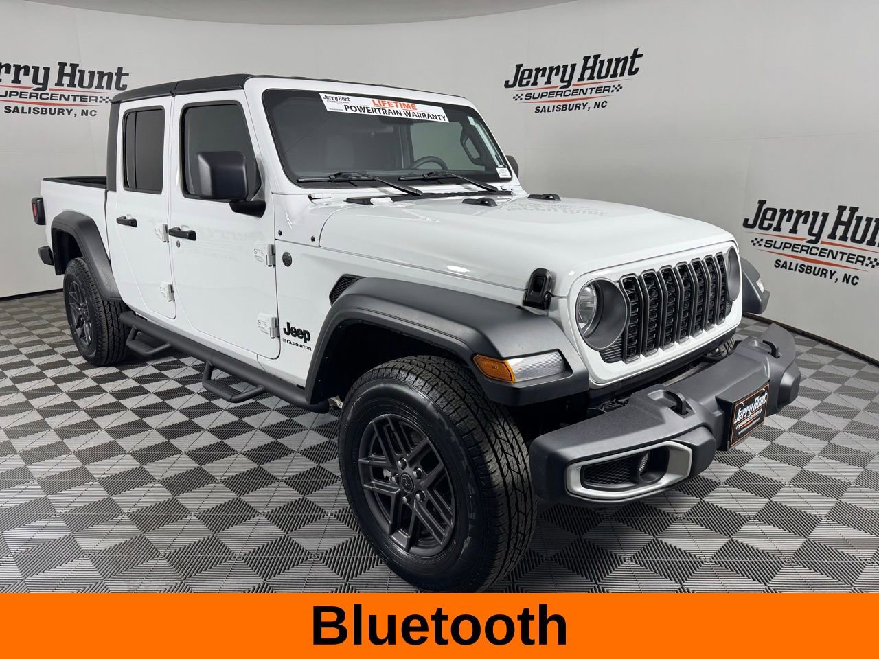 Used 2025 Jeep Gladiator Sport image 6
