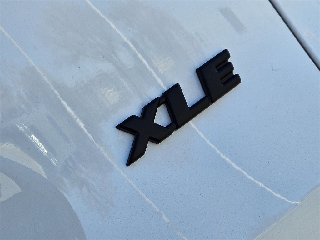 New 2025 Toyota RAV4 XLE w/ Convenience Package image 8