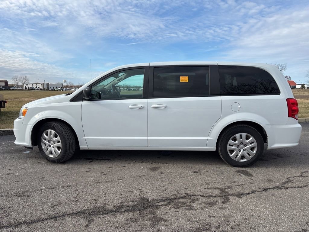 Used 2018 Dodge Grand Caravan SE w/ UConnect Hands-Free Group image 6