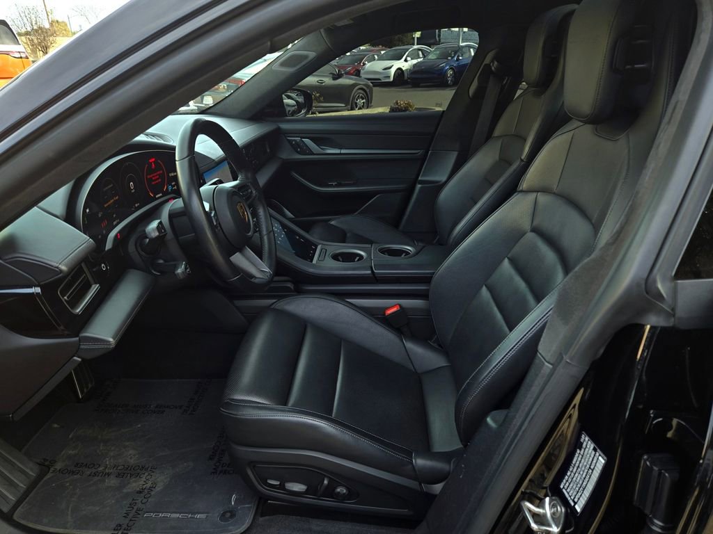 Used 2022 Porsche Taycan Turbo S w/ Premium Package image 20