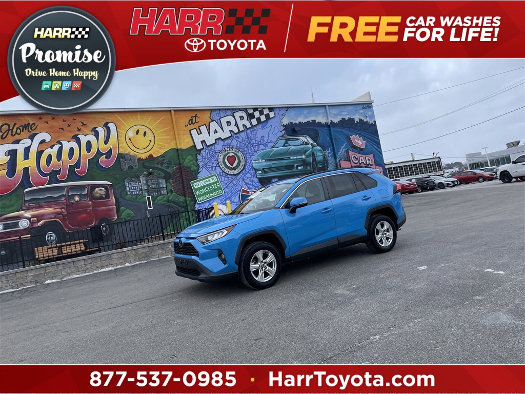 Used 2021 Toyota RAV4 XLE image 1