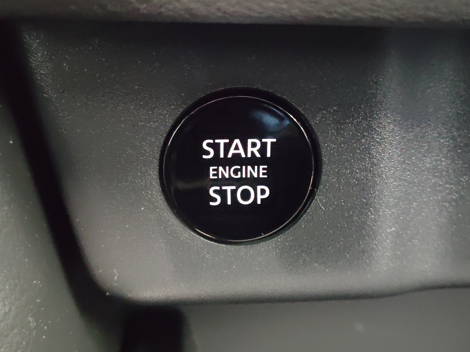Certified 2024 Nissan Rogue SV FWD image 33