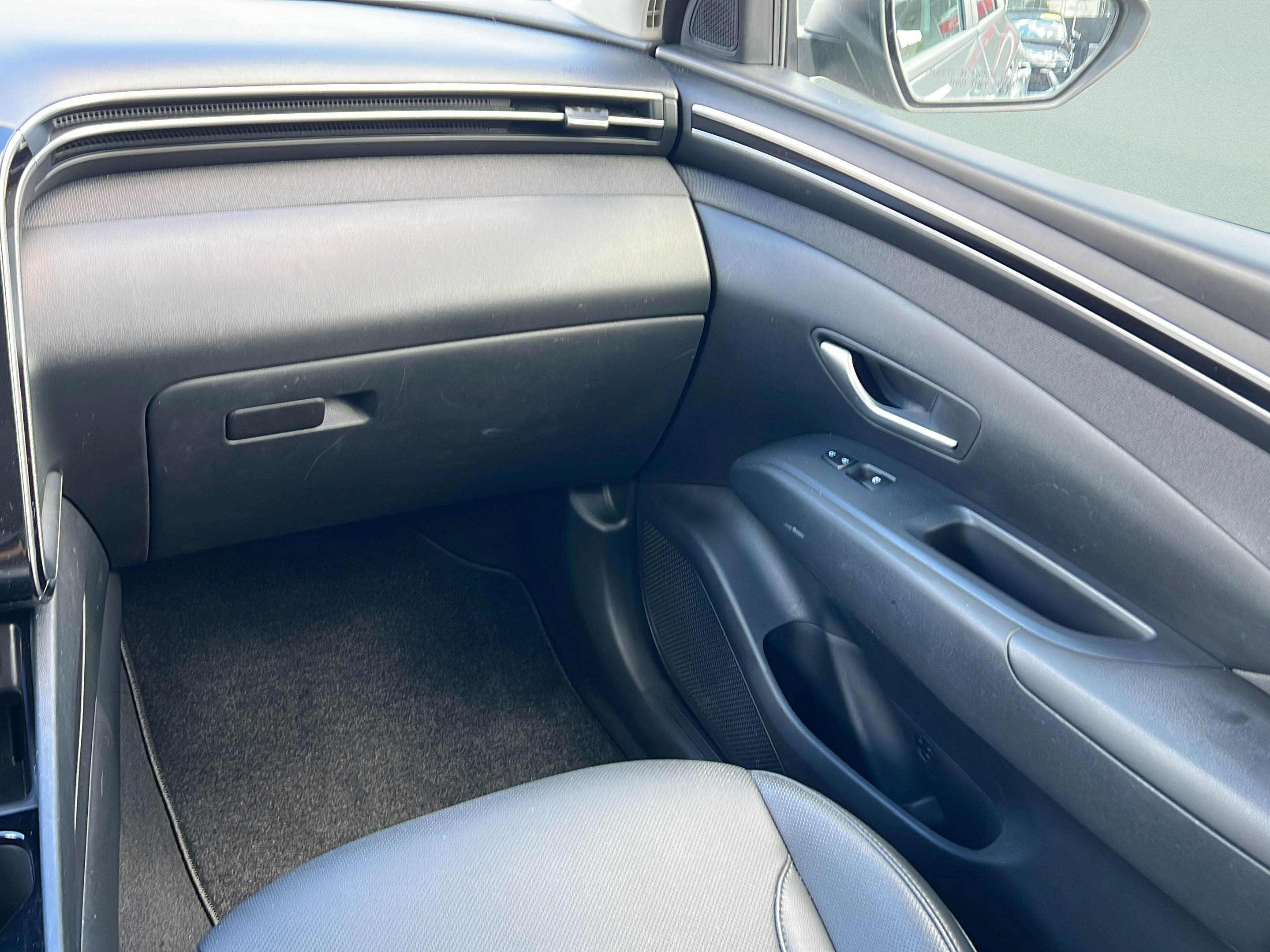 Certified 2024 Hyundai Tucson SEL w/ Convenience Package FWD image 16