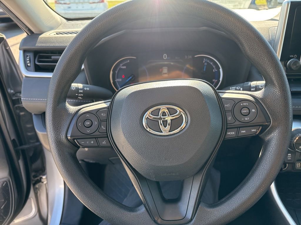Used 2024 Toyota RAV4 XLE image 47