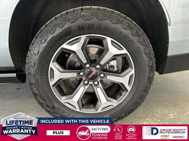 Used 2025 GMC Yukon XL AT4 Ultimate w/ LPO, Floor Liner Package image 9