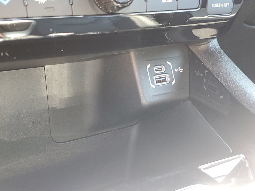 Used 2022 Jeep Compass Limited AWD/4WD image 18