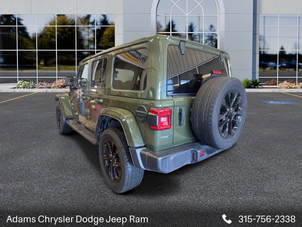 Used 2023 Jeep Wrangler Unlimited Sahara w/ Cold Weather Group image 5