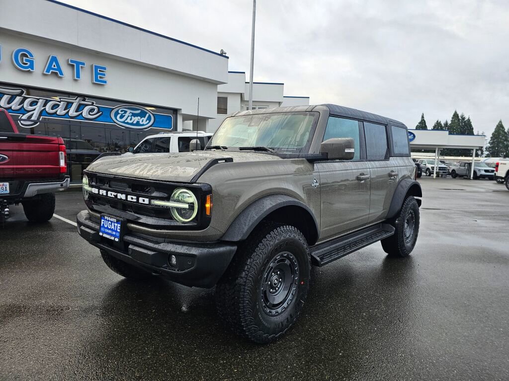 New 2025 Ford Bronco Outer Banks w/ Sasquatch Package image 2