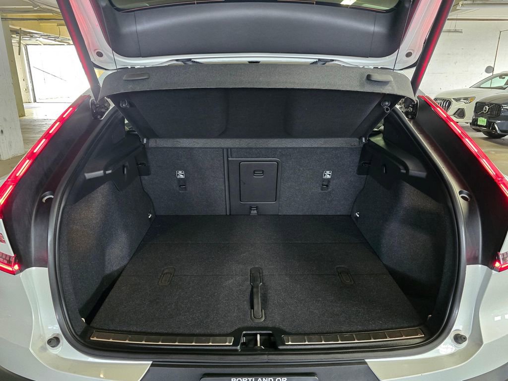 Certified 2023 Volvo C40 P8 Recharge Ultimate image 14