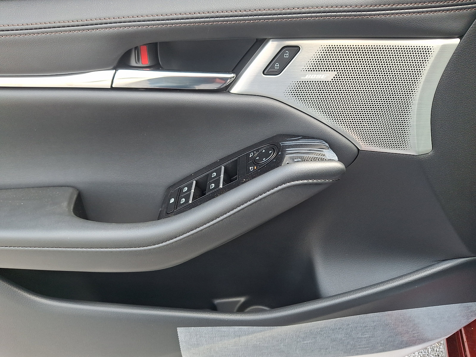 New 2026 MAZDA MAZDA3 2.5 S Hatchback w/ Premium Pkg FWD image 9