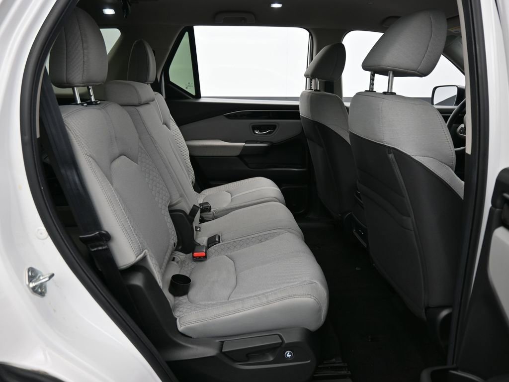 Used 2024 Honda Pilot LX image 37