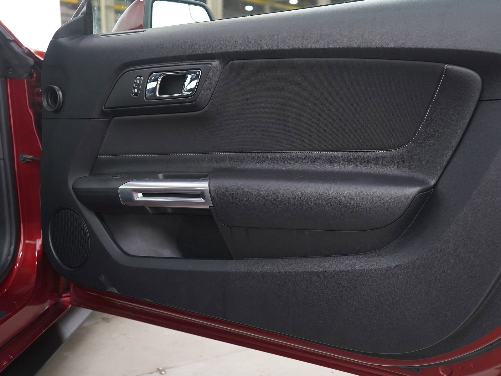 Used 2016 Ford Mustang Coupe w/ Equipment Group 051A image 9