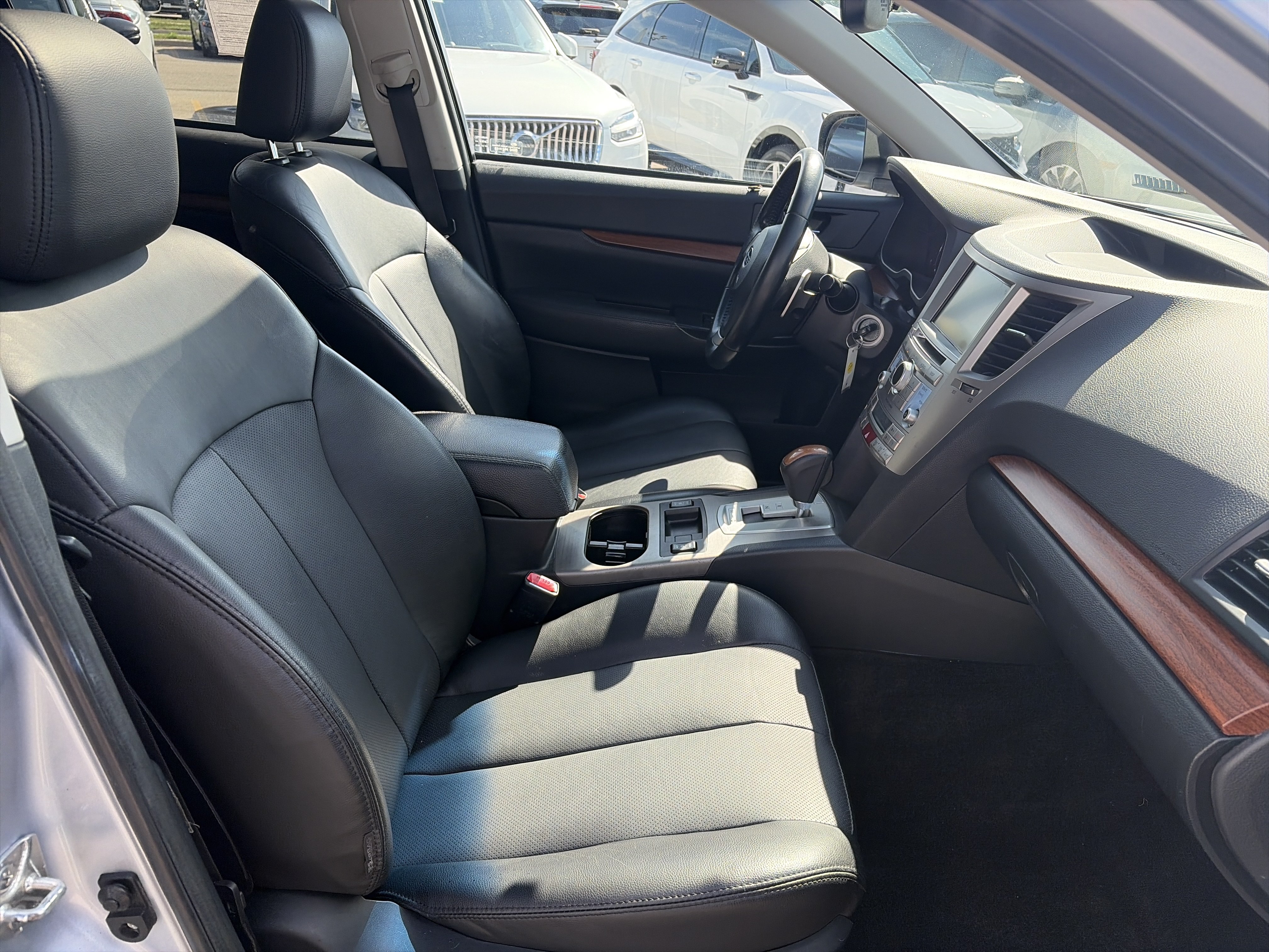 Used 2014 Subaru Outback 2.5i Limited AWD/4WD image 13