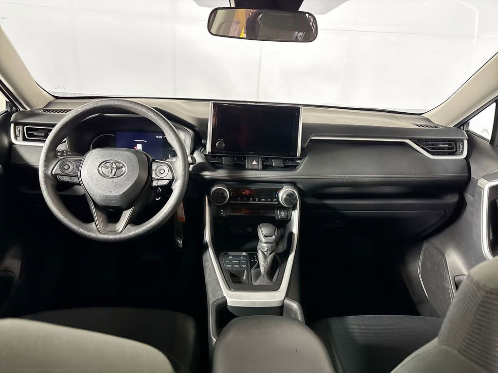 Used 2024 Toyota RAV4 LE image 12