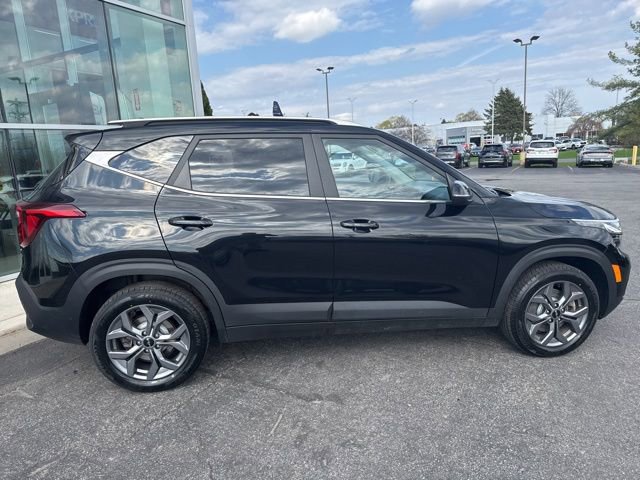 Certified 2024 Kia Seltos S AWD/4WD image 7