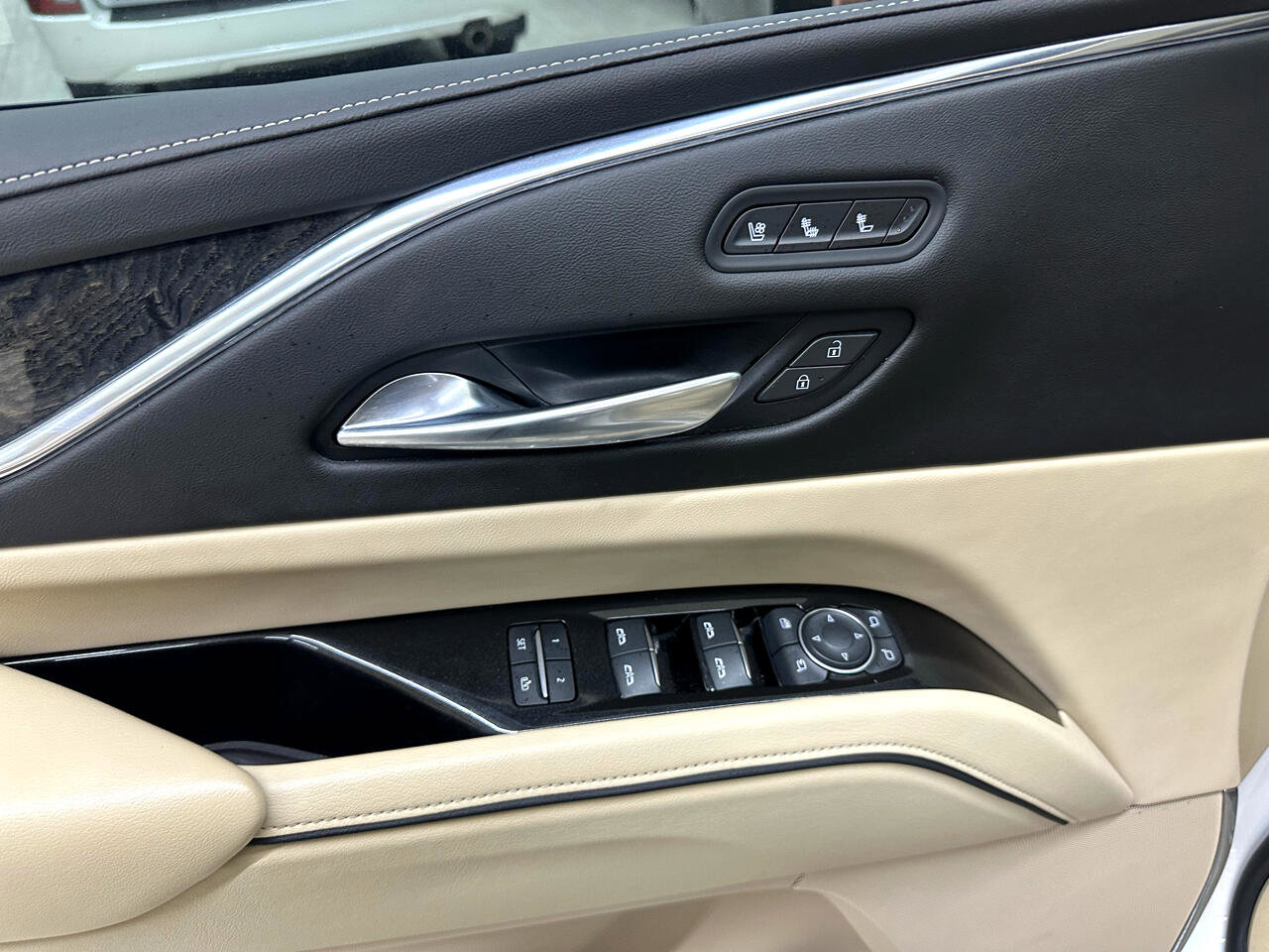 Used 2021 Cadillac Escalade Premium Luxury w/ Driver Assist Tech Package image 19