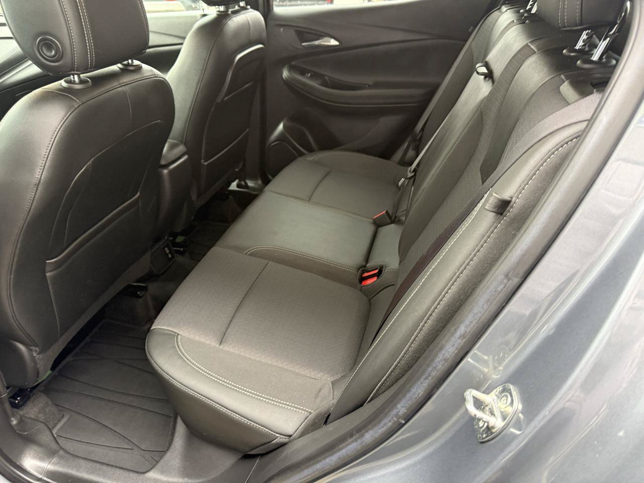 Used 2022 Buick Encore GX Select AWD/4WD image 15