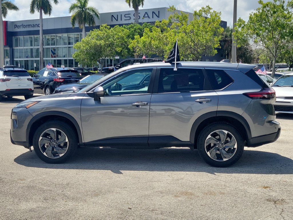 Certified 2024 Nissan Rogue SV AWD/4WD image 11