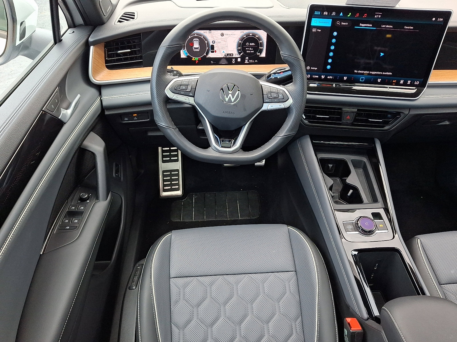 Certified 2025 Volkswagen Tiguan SEL R-Line AWD/4WD image 11