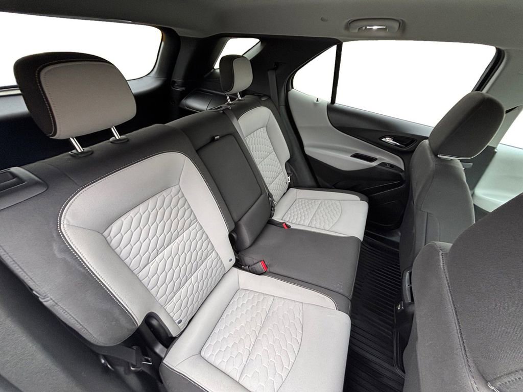 Used 2019 Chevrolet Equinox LS w/ LS Convenience Package AWD/4WD image 18