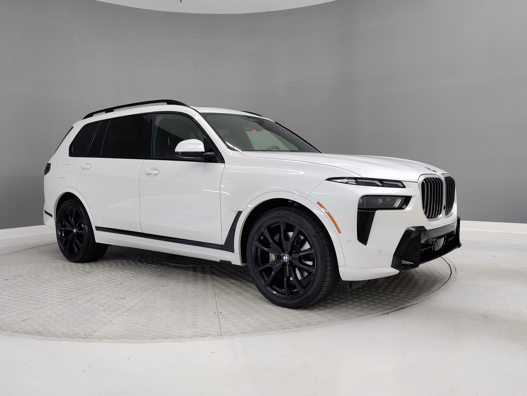 Certified 2023 BMW X7 xDrive40i w/ M Sport Package image 31