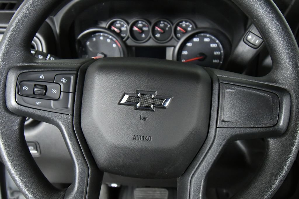 Used 2023 Chevrolet Silverado 1500 Custom Trail Boss AWD/4WD image 2