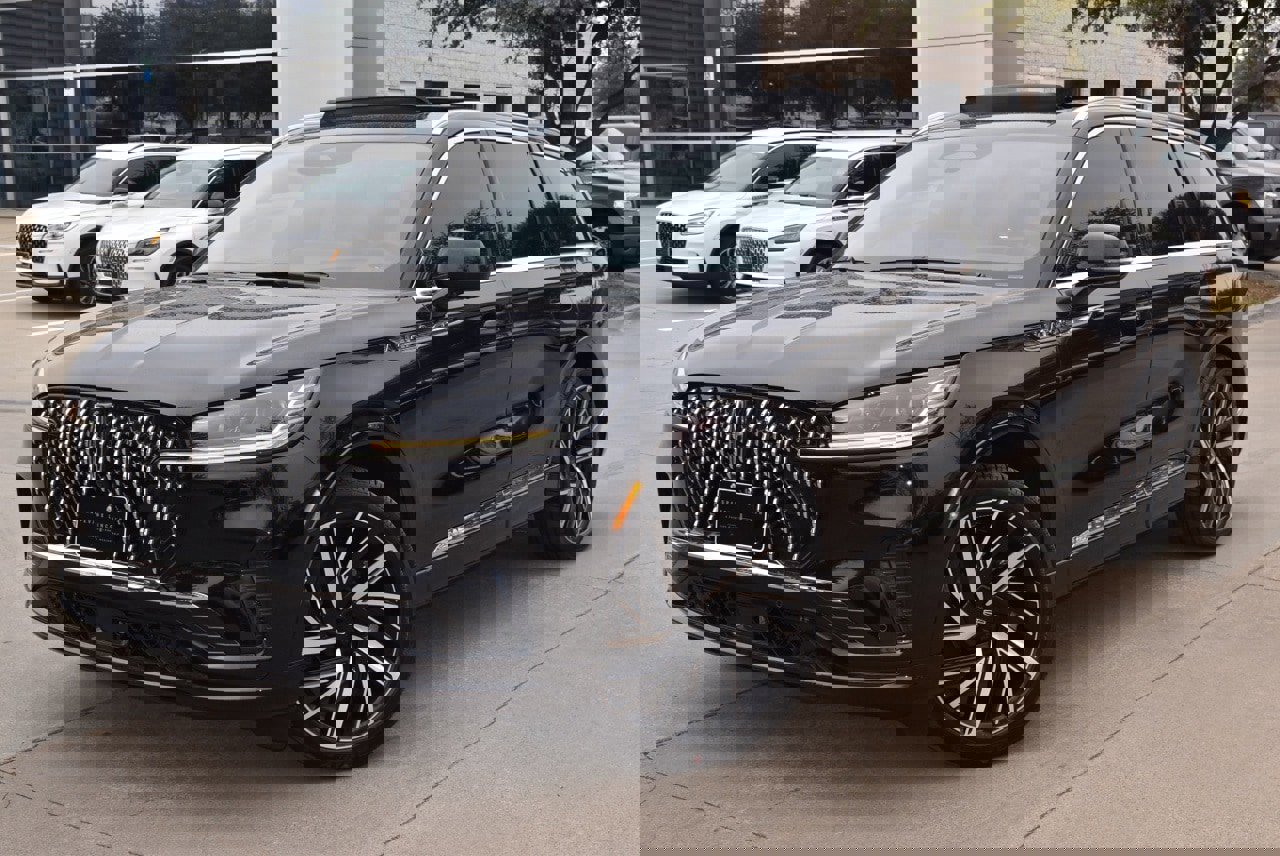 New 2026 Lincoln Aviator Black Label w/ Dynamic Handling Package image 12